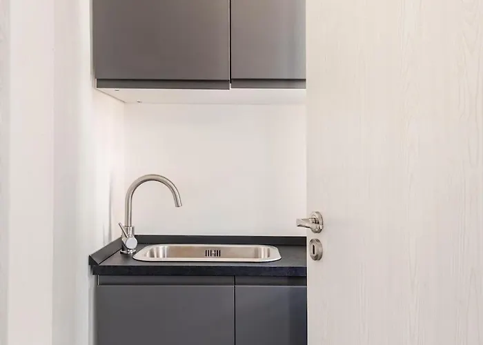 Moderno Vicino Metro M5 Apartamento